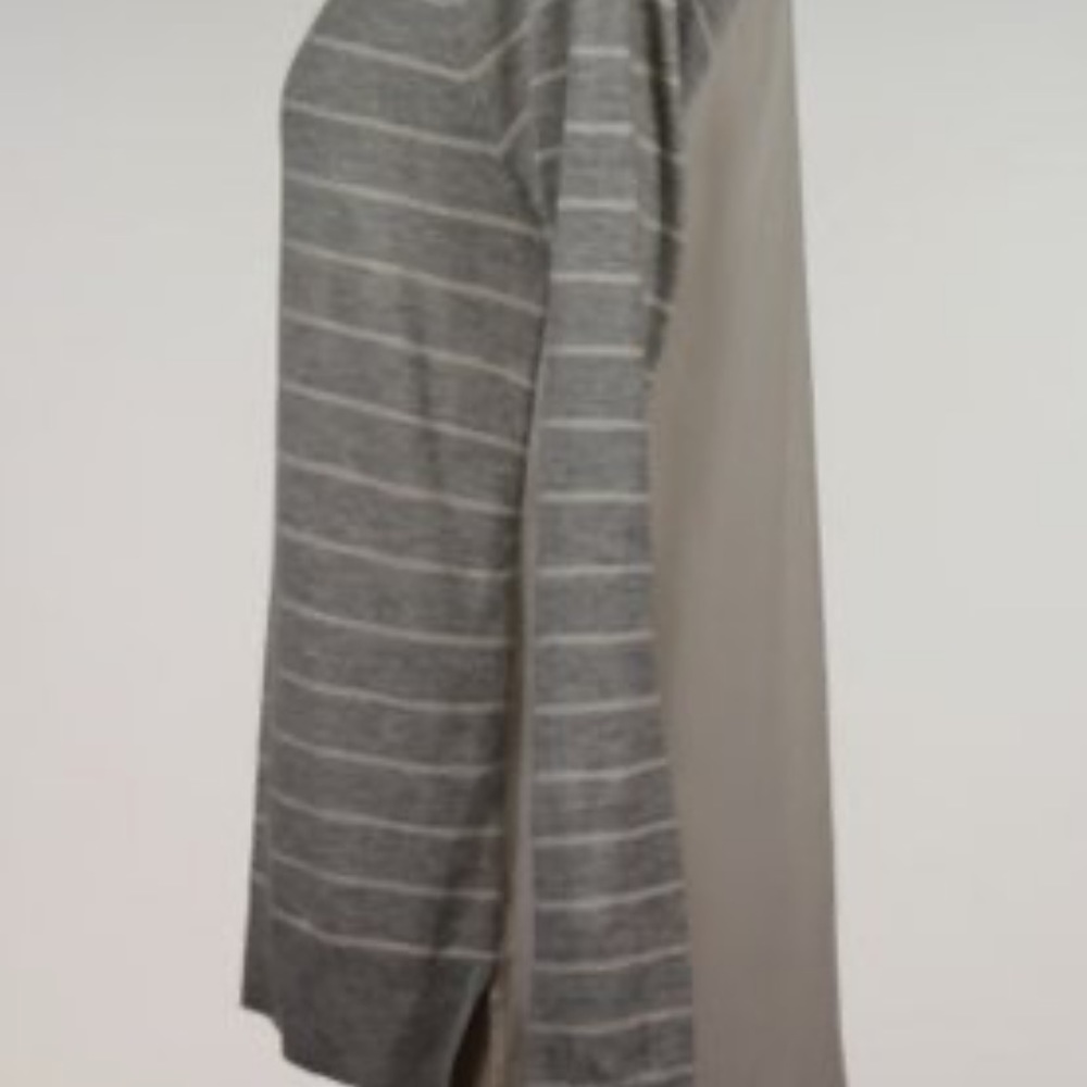 Loft Sweater size M new like condition